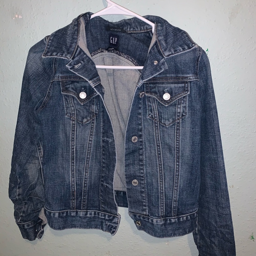 DARK WASHED GAP JEAN JACKET